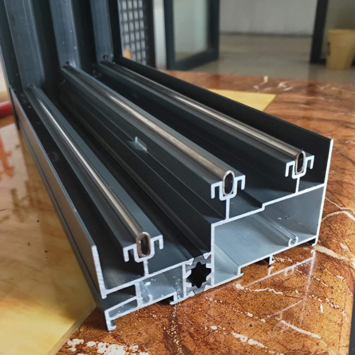 斷橋鋁門窗廠家批發(fā) 平開窗、推拉窗與仿古門窗加工定制